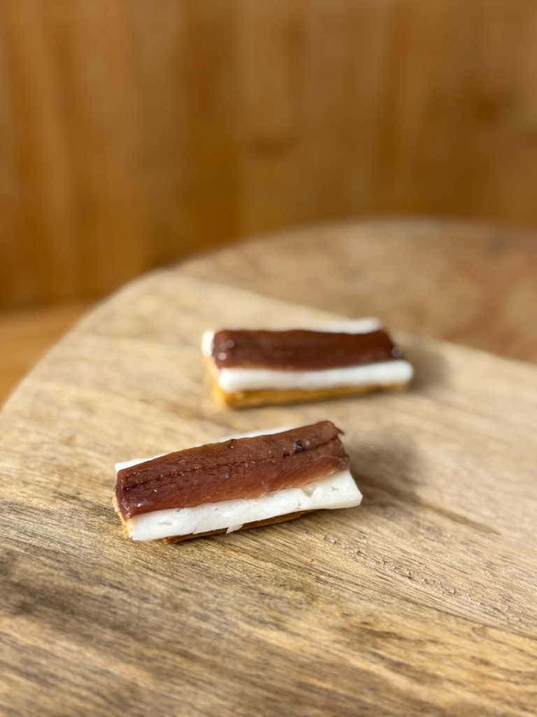 Anchoa 0,0 con queso curado de oveja XS